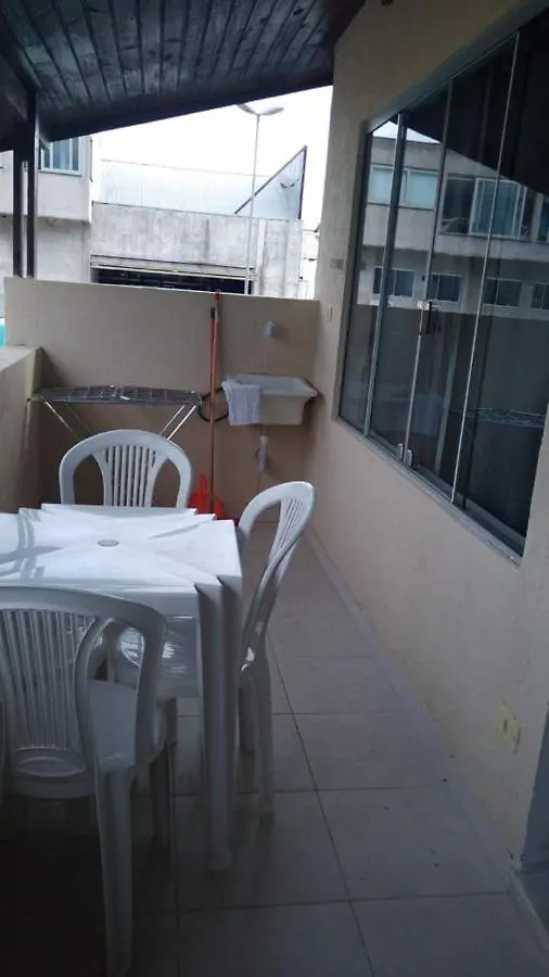 Boulevard Avenida - 13 Aptos Condomínio Pé na Areia São Paulo Brasil