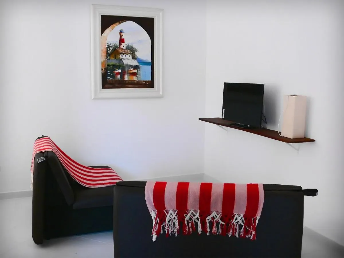 Boulevard Avenida - 13 Aptos Condomínio Pé na Areia São Paulo Apartamento
